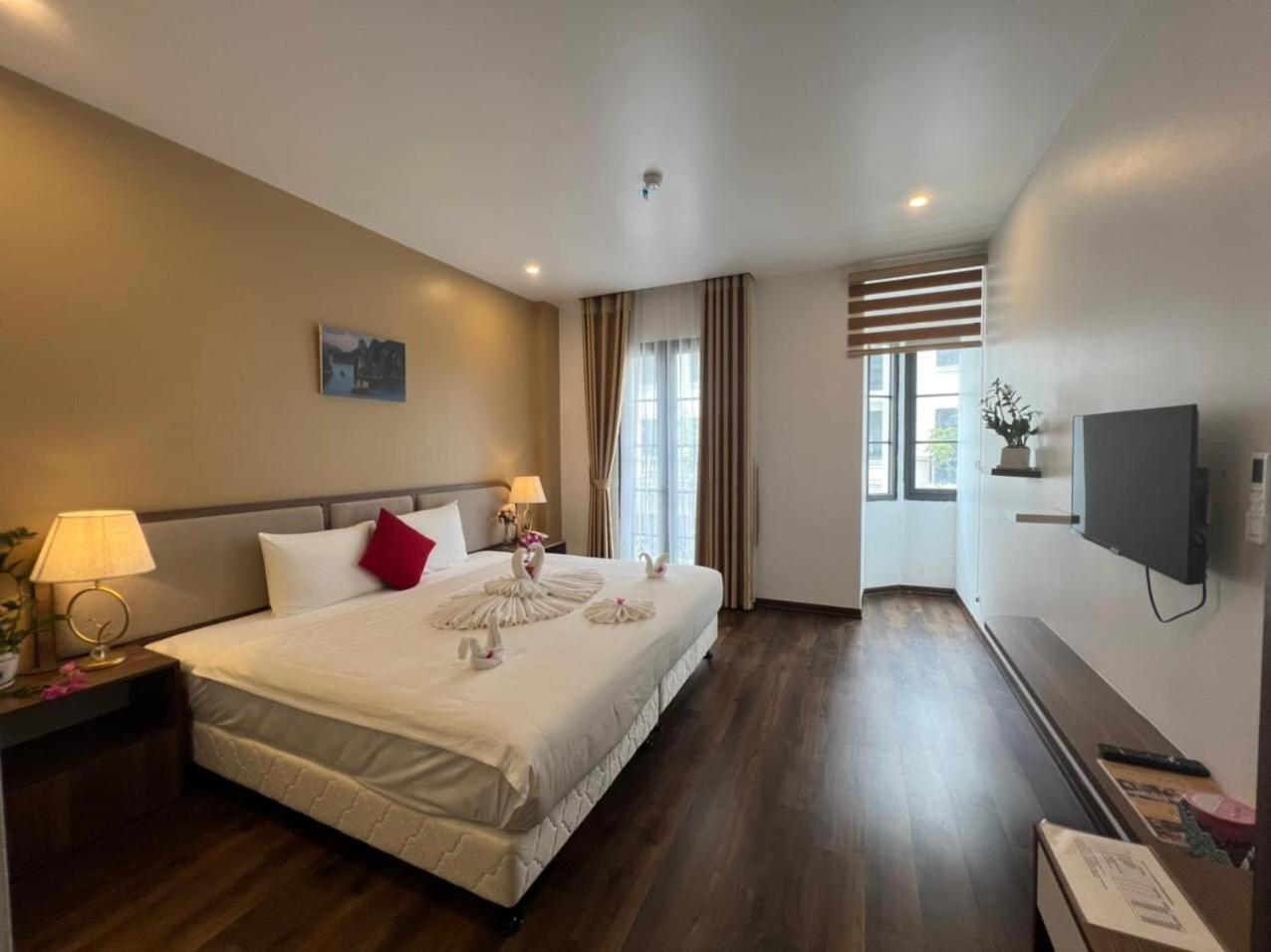 Lantana Ha Long Hotel E409 Sunplaza Pho Di Bo, Bai Chay, Ха Лонг Екстериор снимка