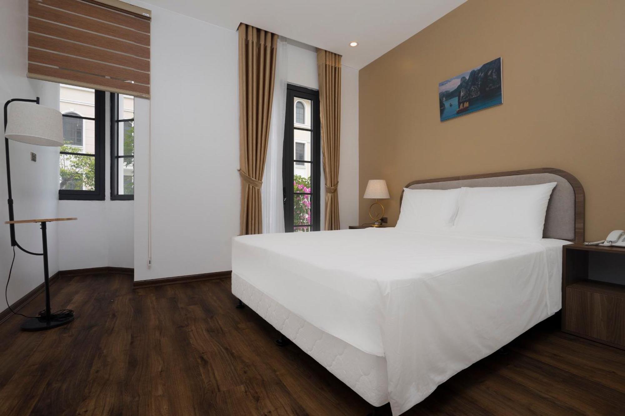 Lantana Ha Long Hotel E409 Sunplaza Pho Di Bo, Bai Chay, Ха Лонг Екстериор снимка